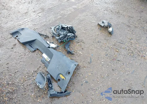 2015 Jeep Cherokee Limited из США, поврежденный, VIN 1C4PJLDB9FW677367